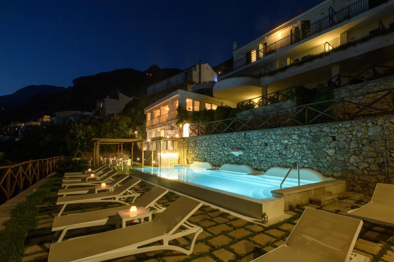 פראינו Hotel Il Pino מראה חיצוני תמונה