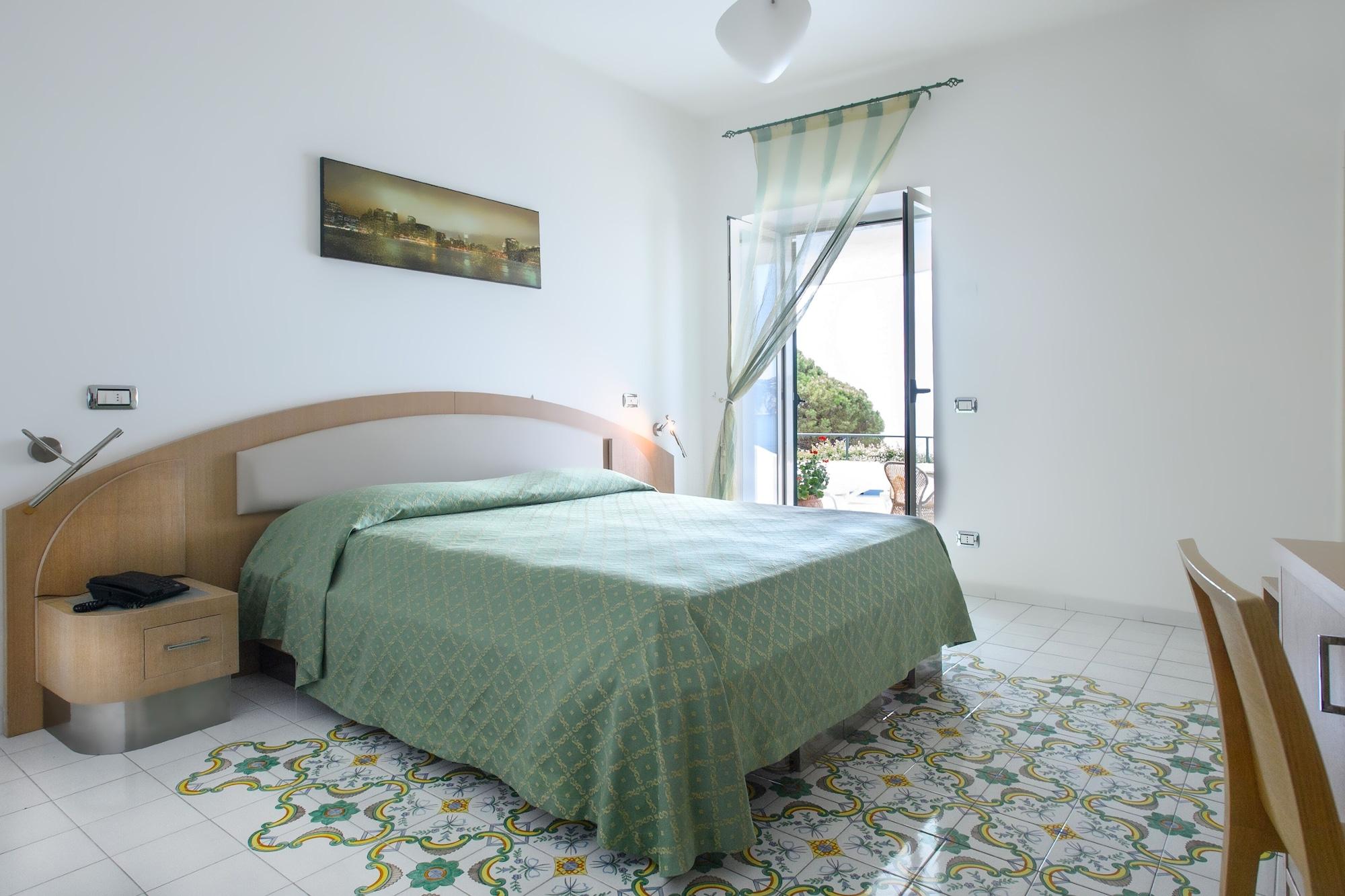 פראינו Hotel Il Pino מראה חיצוני תמונה